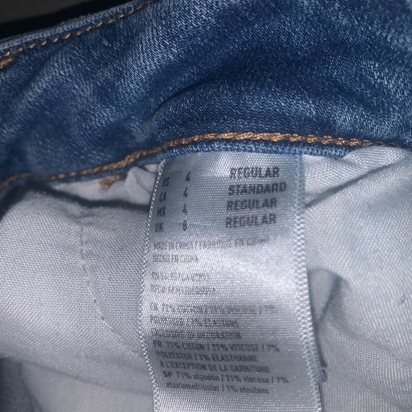 American Eagle next Level stretch high rise jeggings . Distressed , size 4 - Picture 6 of 8